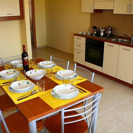 מלון דירות Medimare Club