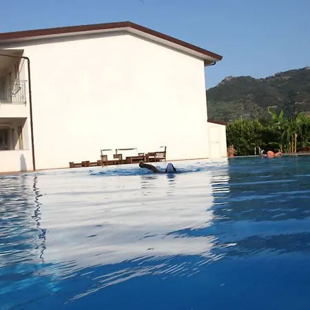 Medimare Club מלון דירות 4*